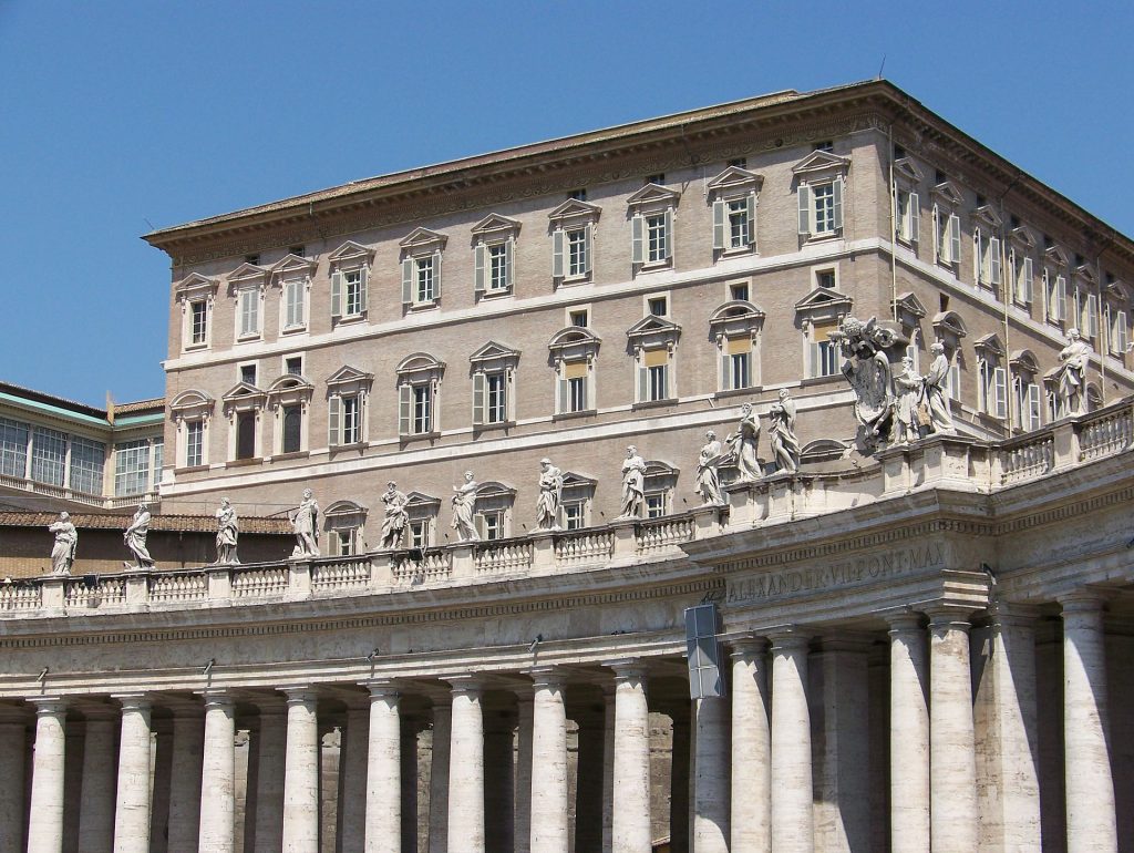 Colpo di scena: Leone XIV torna al Palazzo Apostolico